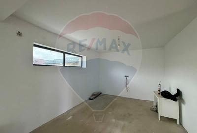 Duplex cu 4 camere cu Teren 200 Mp în Periferie - 12