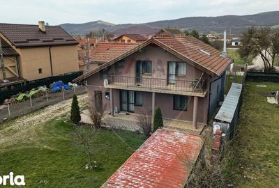 Casă cu 4 camere cu Teren 1000 Mp în Mănești - 3