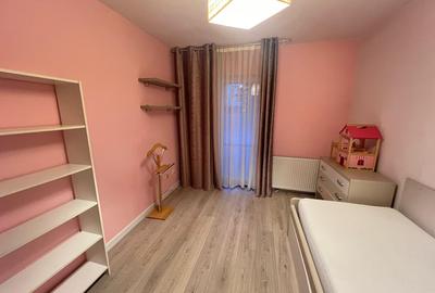 Apartament cu 3 camere semidecomandat, mobilat în Florești - 8
