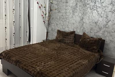 Apartament cu 4 camere decomandat în Rovine - 2