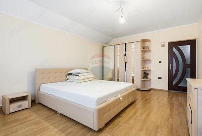 Casa / Vila cu 6 camere de vanzare I Podul Iloaiei - 8