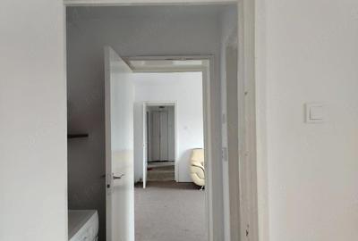Apartament cu 3 camere semidecomandat în Central - 10