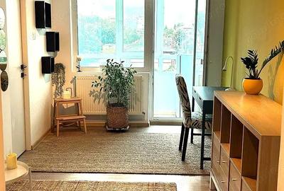 Garsonieră decomandată în Complex Studențesc