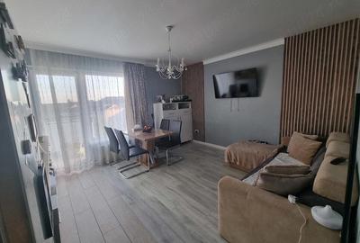 Apartament cu 3 camere decomandat în Central - 2