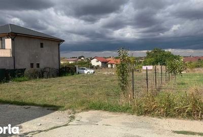 Teren de 400 mp, în Central - 3