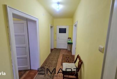 Apartament cu 2 camere, mobilat în Calea Dumbrăvii