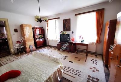Duplex cu 2 camere în Central