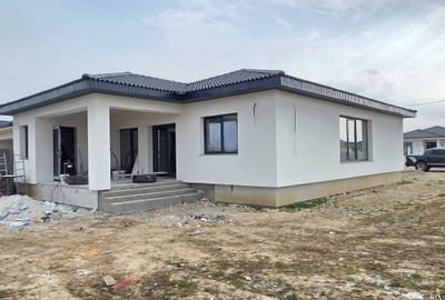 Casă cu 3 camere în Sântandrei - 4