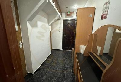 Apartament cu 2 camere semidecomandat, mobilat în Nord