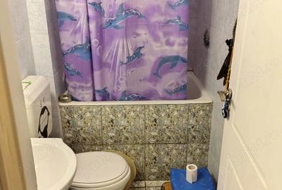 Garsonieră decomandată în Titan