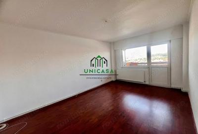 Apartament cu 3 camere semidecomandat în Cartierul Nord - 1