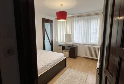 Apartament cu 2 camere semidecomandat, mobilat în Baba Novac
