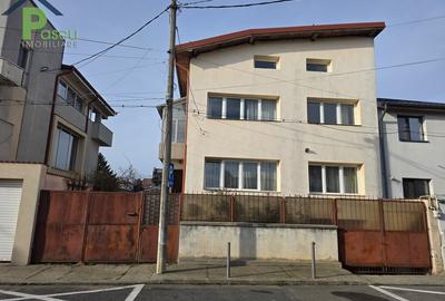 Casă cu 5 camere cu Teren 200 Mp în Alunișu - 13