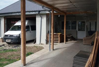 Casă în Chiscani - 2