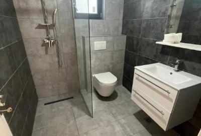 Casă cu 3 camere cu Teren 415 Mp în Țegheș - 1