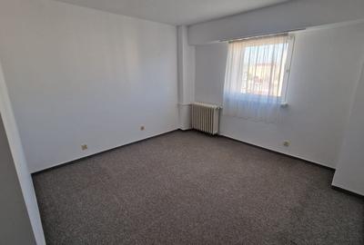 Apartament cu 2 camere decomandat în P-ța Unirii - 8