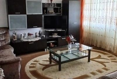 Apartament cu 4 camere decomandat în Central - 2