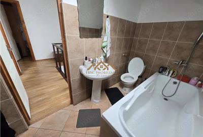 De vanzare | Apartament | Marasesti - 2