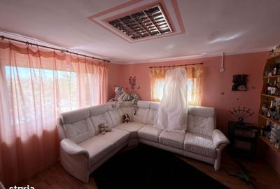 Casă cu 4 camere în Cucorăni - 2