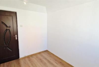 Apartament cu 3 camere semidecomandat în Craiovița Nouă - 6