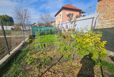 Casă cu 3 camere cu Canalizare în Chinteni - 2