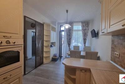 Casă cu Teren 340 Mp în Central - 3