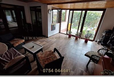Vila+casa de vanzare zona Km 5 - 12