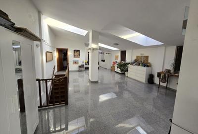 Spațiu comercial, de 285 mp, în Bucureștii Noi - 2