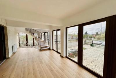 Casă cu 5 camere cu Teren 450 Mp în Central