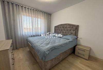 Apartament cu 3 camere decomandat în Tractorul - 4