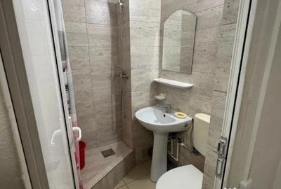 Garsonieră în Apărătorii Patriei