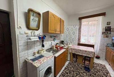Apartament de vanzare 3 camere | 68 mp | Central - 15