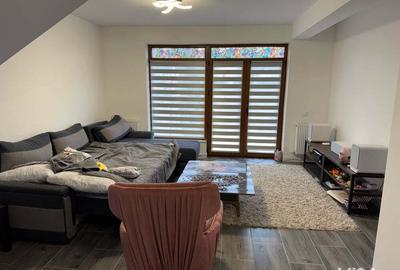 Casă cu 5 camere cu Teren 430 Mp în Gilău - 1