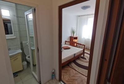 Apartament de 2 camere semidecomandat, etaj 3, Maratei 4 - 6