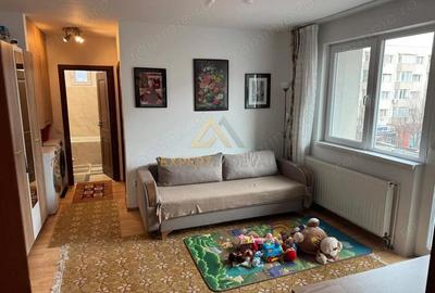Apartament cu 2 camere în Săsar