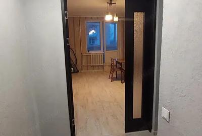 Apartament cu 2 camere decomandat în Drumul Taberei