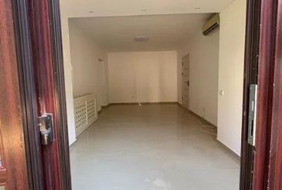Brotacei, spatiu comercial, 3 intrari, 50 mp. - 6