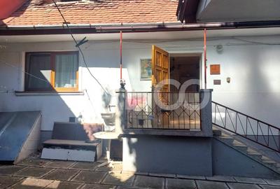 Casa 78 mpu curte proprie pretabila regim hotelier zona istorica Sibiu