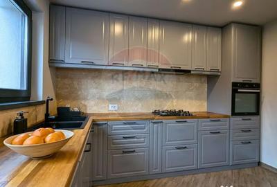 Casă cu 5 camere cu Teren 432 Mp în Balotești - 13