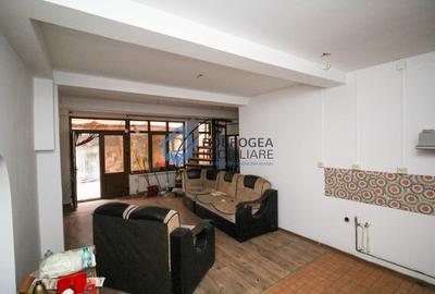PACII-VILA P+M, GARAJ, TEREN 756 MP. - 3