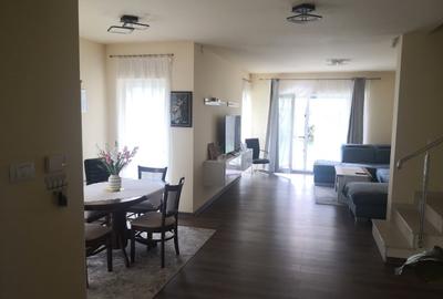 Duplex cu 5 camere cu Canalizare în Moșnița Nouă - 1