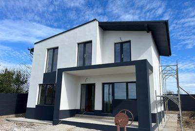 Casă individuală cu 4 camere cu Teren 500 Mp în Rediu - 2