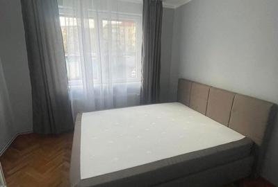 Apartament cu 3 camere decomandat în Central - 9