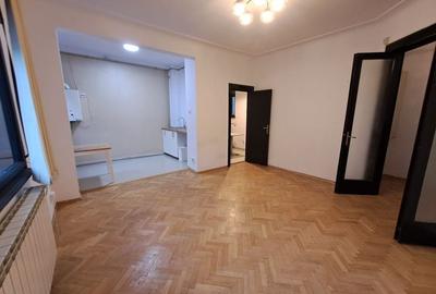 De vânzare: apartament cu 2 camere, pe Calea Dorobanților - 3