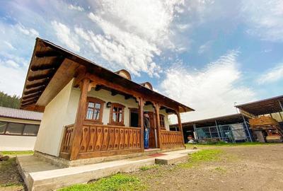 Casă cu Teren 87 Mp în Central - 10