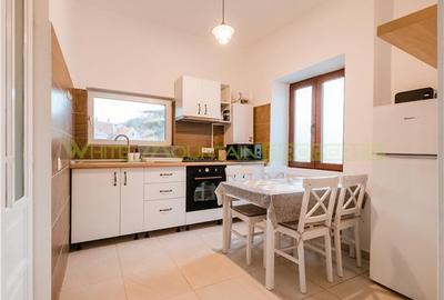 Apartament cu 3 camere nedecomandat, mobilat în Schei - 2