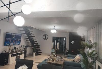 Casă cu Teren 850 Mp în Central - 2