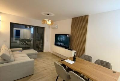 Apartament cu 3 camere decomandat, mobilat în Pipera