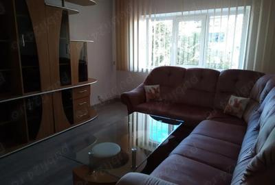 De inchiriat apartament 2 camere - 4