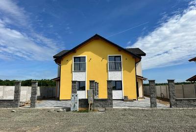 Duplex cu 3 camere cu Canalizare în Moșnița Nouă - 4